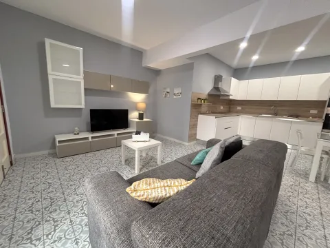 3 bed Maisonette For Rent in Sliema, Sliema - thumb 4