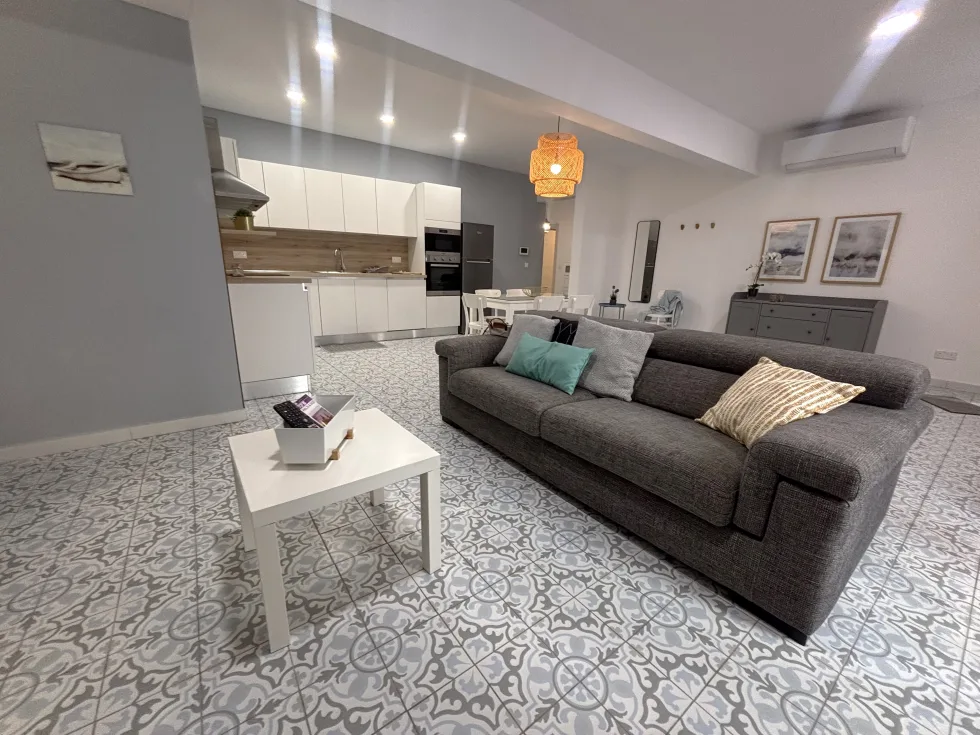 3 bed Maisonette For Rent in Sliema, Sliema - thumb 6