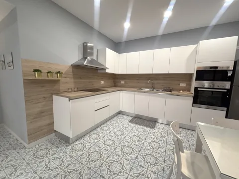 3 bed Maisonette For Rent in Sliema, Sliema - thumb 8