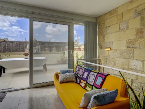 2 bed House of Character For Rent in Naxxar, Naxxar - thumb 1