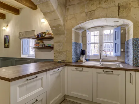 2 bed House of Character For Rent in Naxxar, Naxxar - thumb 10