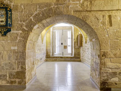 2 bed House of Character For Rent in Naxxar, Naxxar - thumb 4