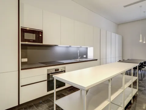 2 bed Apartment For Rent in Sliema, Sliema - thumb 4