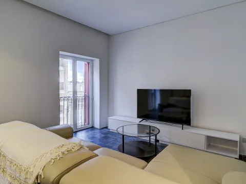 2 bed Apartment For Rent in Sliema, Sliema - thumb 6