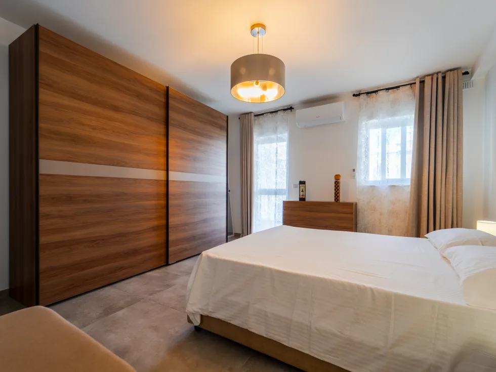 3 bed Apartment For Rent in Sliema, Sliema - thumb 8