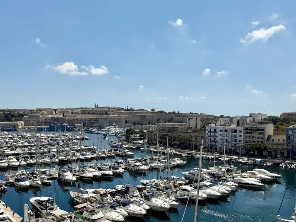 3 bed Apartment For Rent in Ta' Xbiex, Ta' Xbiex - thumb 15