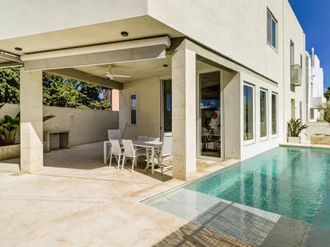 4 bed Villa For Sale in St Julian's, St Julian's - thumb 1