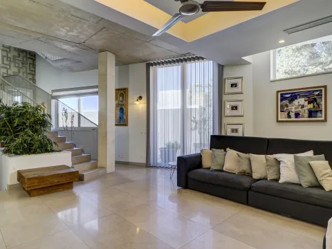 4 bed Villa For Sale in St Julian's, St Julian's - thumb 10