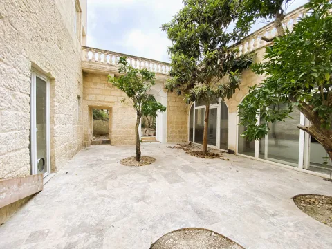 4 bed Town House For Sale in Luqa, Luqa - thumb 1
