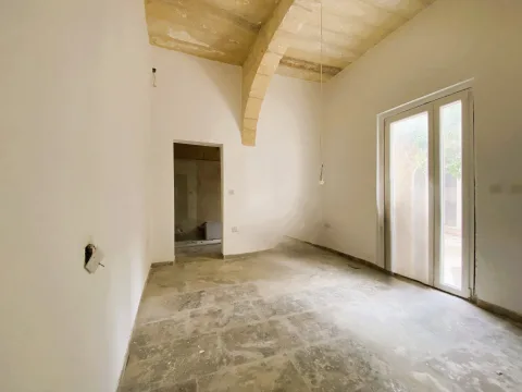 4 bed Town House For Sale in Luqa, Luqa - thumb 8