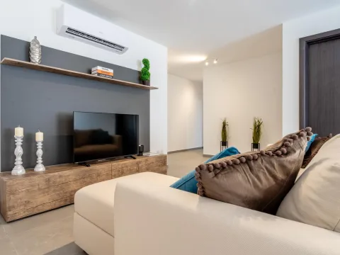 2 bed Apartment For Rent in Ibragg, Ibragg - thumb 2