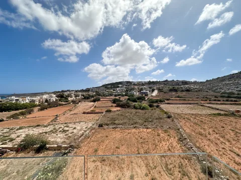 4 bed Apartment For Sale in Bahar ic-Caghaq, Bahar ic-Caghaq - thumb 1