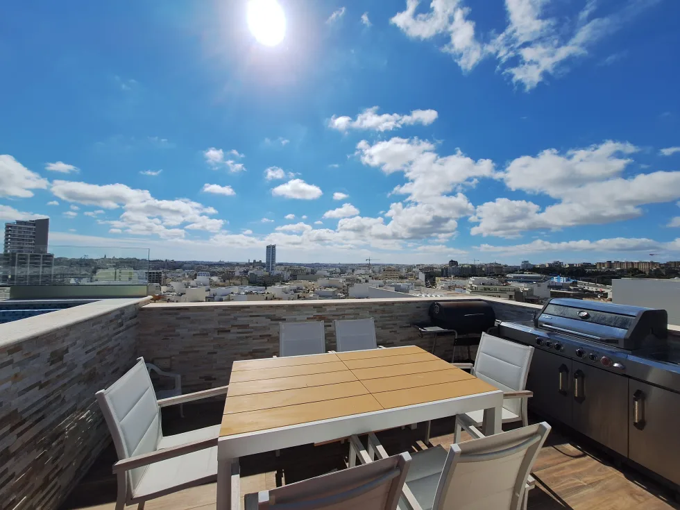 2 bed Penthouse For Rent in Gzira, Gzira - thumb 11