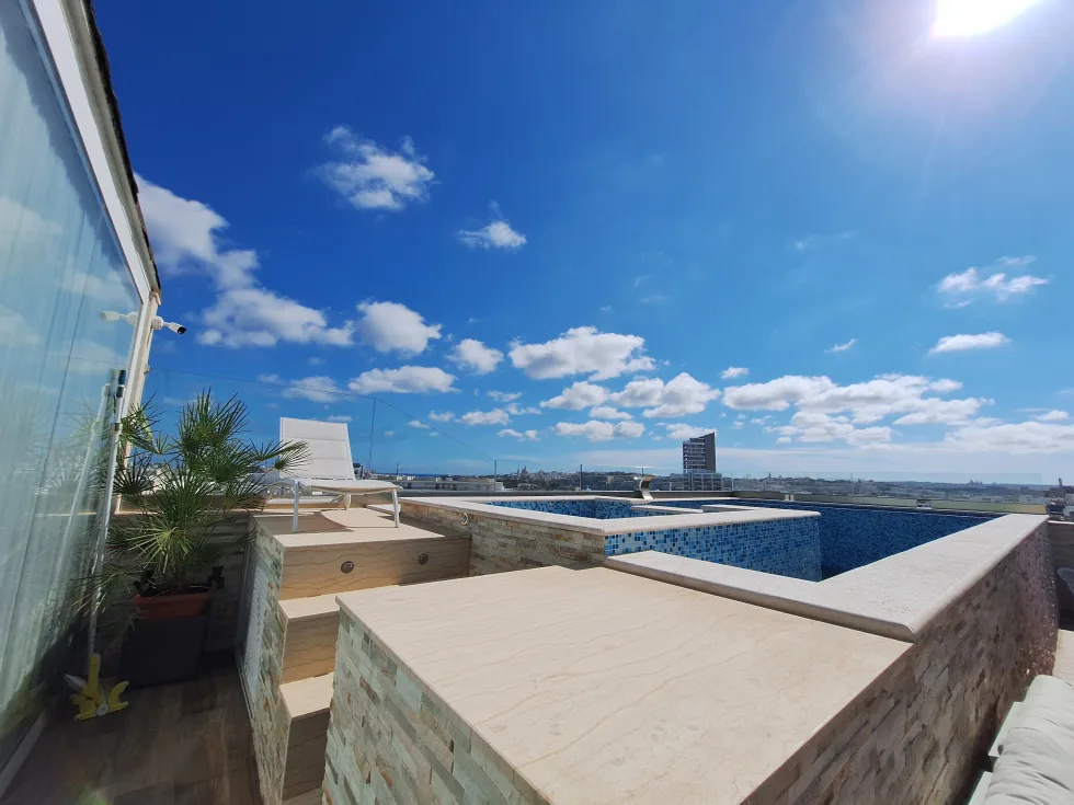 2 bed Penthouse For Rent in Gzira, Gzira - thumb 12
