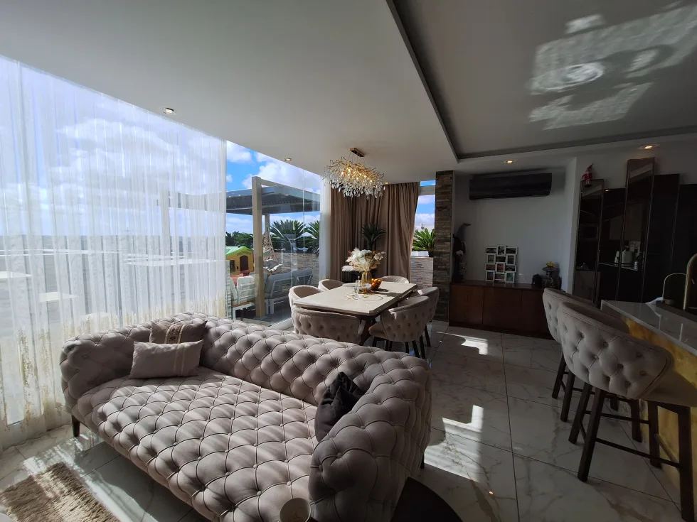 2 bed Penthouse For Rent in Gzira, Gzira - thumb 3