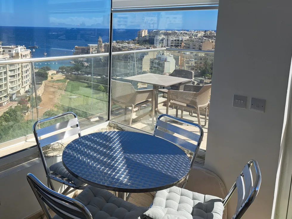 2 bed Penthouse For Rent in St Julian's, St Julian's - thumb 2