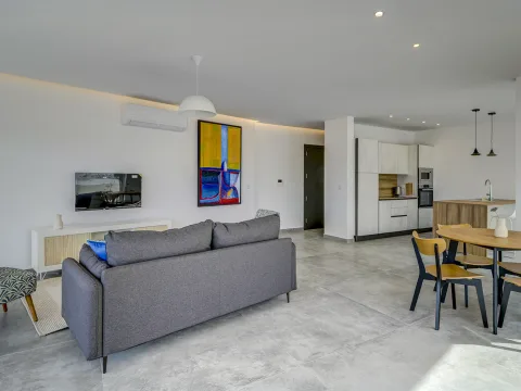 2 bed Apartment For Rent in Bahar ic-Caghaq, Bahar ic-Caghaq - thumb 2