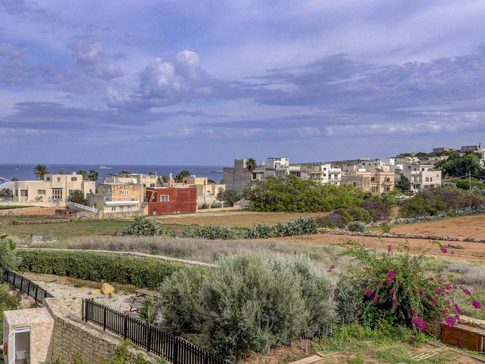 3 bed Apartment For Rent in Bahar ic-Caghaq, Bahar ic-Caghaq - thumb 1