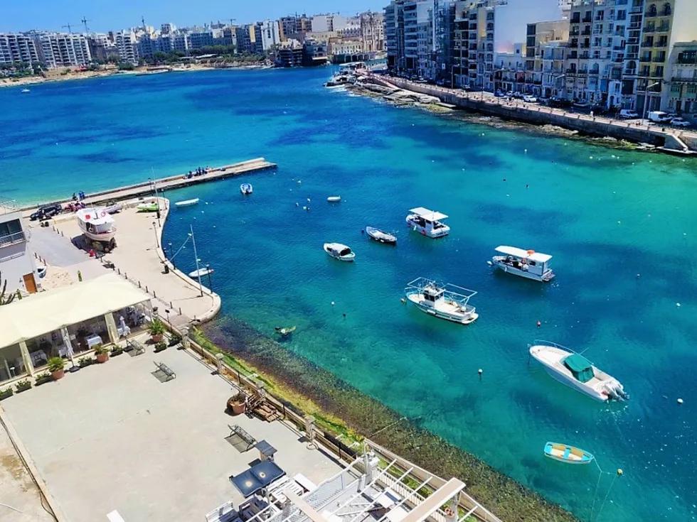 2 bed Apartment For Rent in St Julian's, St Julian's - thumb 1