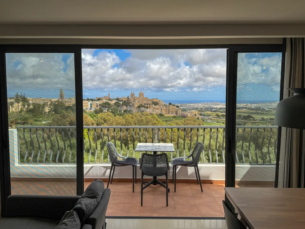 2 bed Penthouse For Rent in Rabat, Rabat - thumb 1