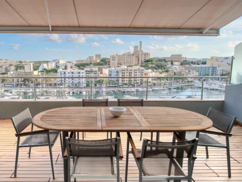 2 bed Apartment For Rent in Ta' Xbiex, Ta' Xbiex - thumb 2