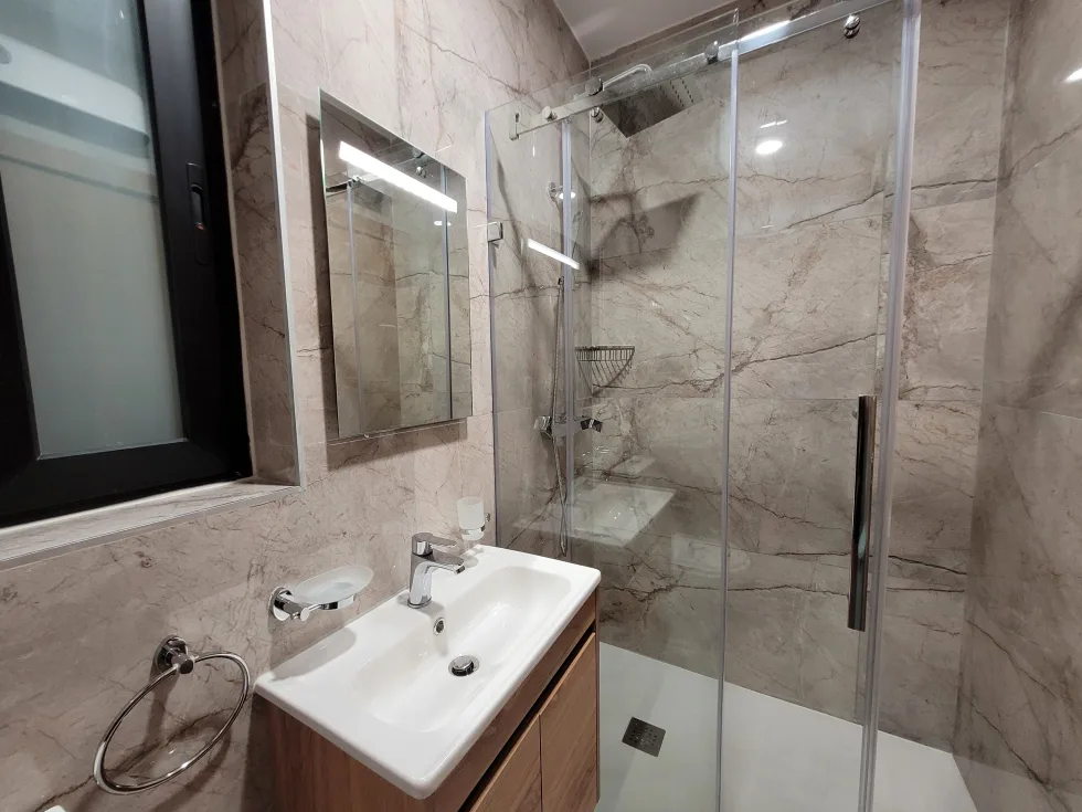 2 bed Apartment For Rent in Gzira, Gzira - thumb 7