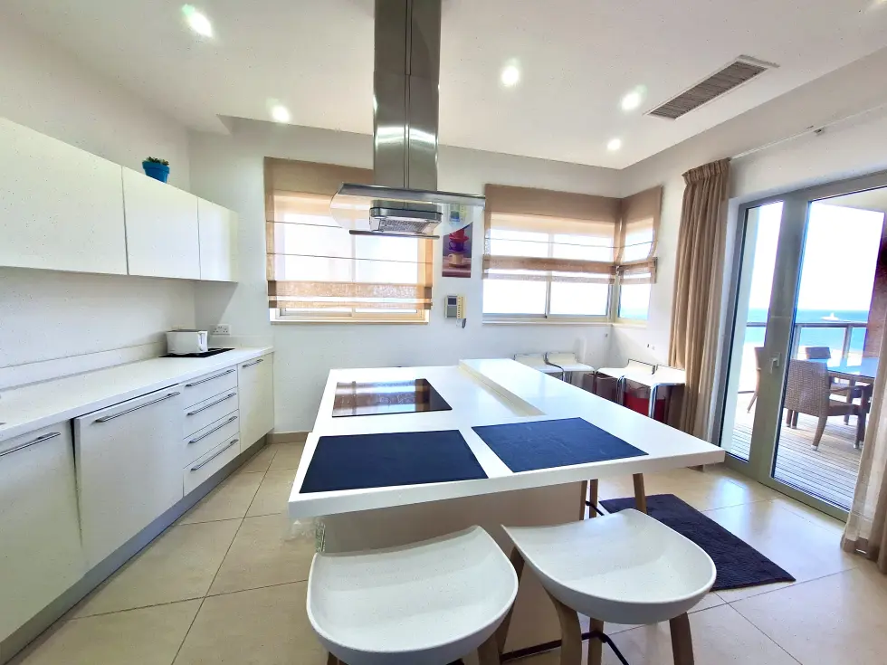 2 bed Apartment For Rent in Sliema, Sliema - thumb 4