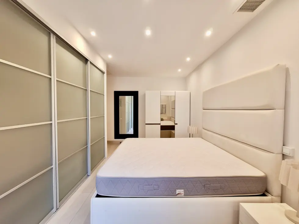 2 bed Apartment For Rent in Sliema, Sliema - thumb 7