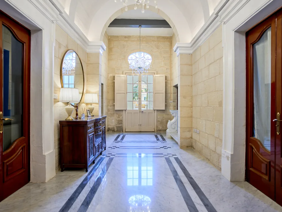 6 bed Town House For Sale in Santa Venera, Santa Venera - thumb 1