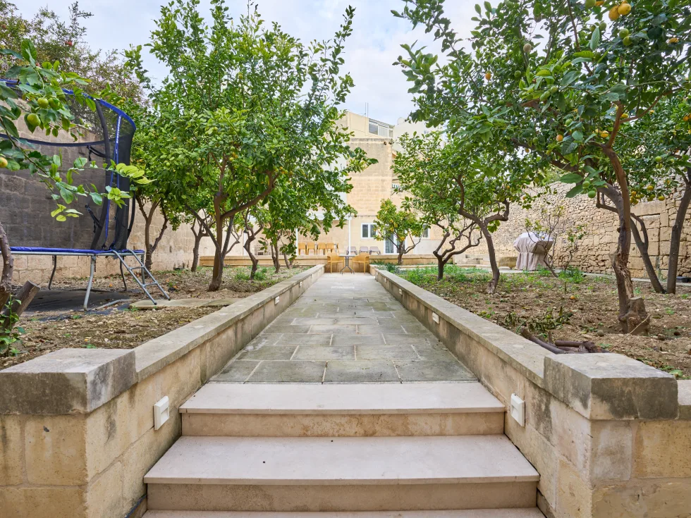 6 bed Town House For Sale in Santa Venera, Santa Venera - thumb 14