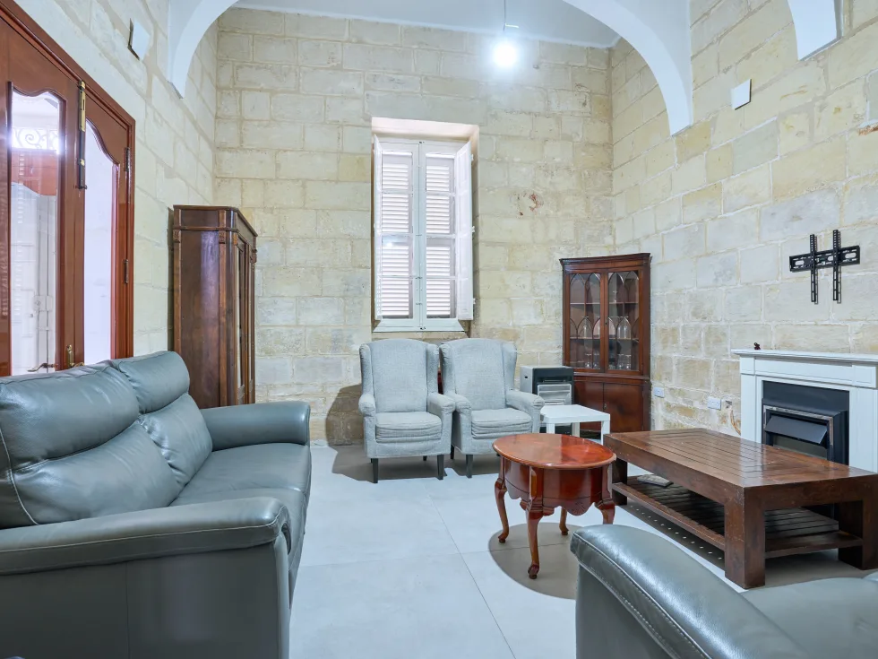 6 bed Town House For Sale in Santa Venera, Santa Venera - thumb 6