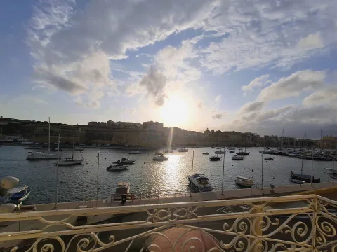 2 bed Apartment For Rent in Kalkara, Kalkara - thumb 1