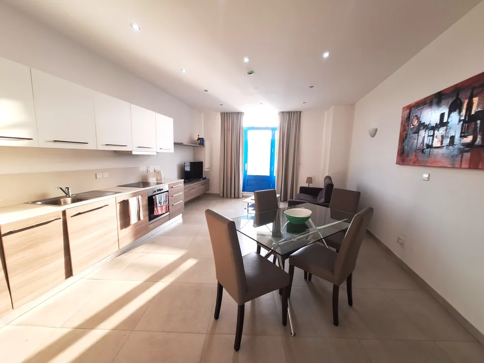 2 bed Apartment For Rent in Kalkara, Kalkara - thumb 2