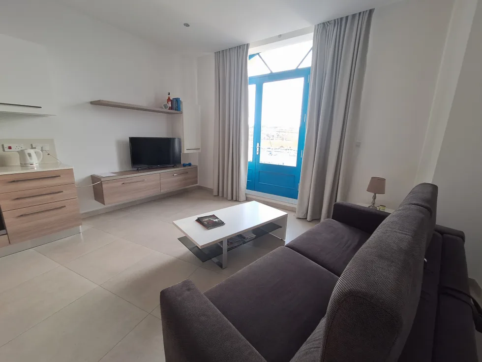 2 bed Apartment For Rent in Kalkara, Kalkara - thumb 3