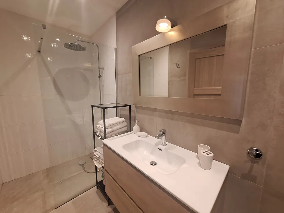 2 bed Apartment For Rent in St Julian's, St Julian's - thumb 7