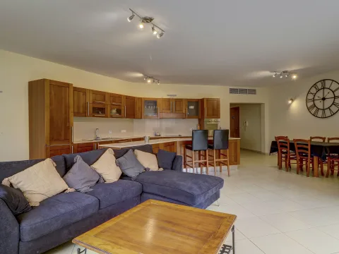 3 bed Apartment For Sale in Mellieha, Mellieha - thumb 2