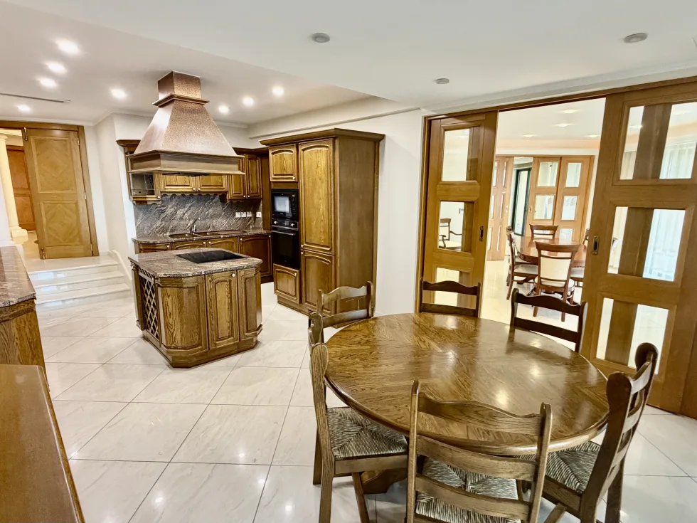 3 bed Apartment For Rent in St Julian's, St Julian's - thumb 5