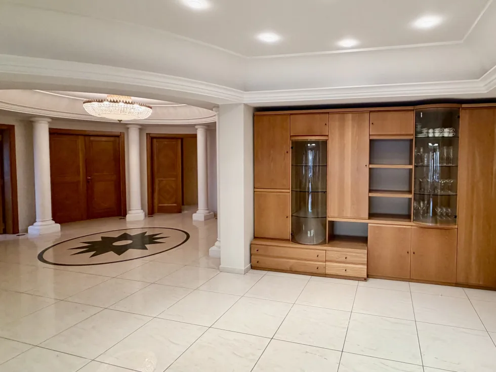 3 bed Apartment For Rent in St Julian's, St Julian's - thumb 6