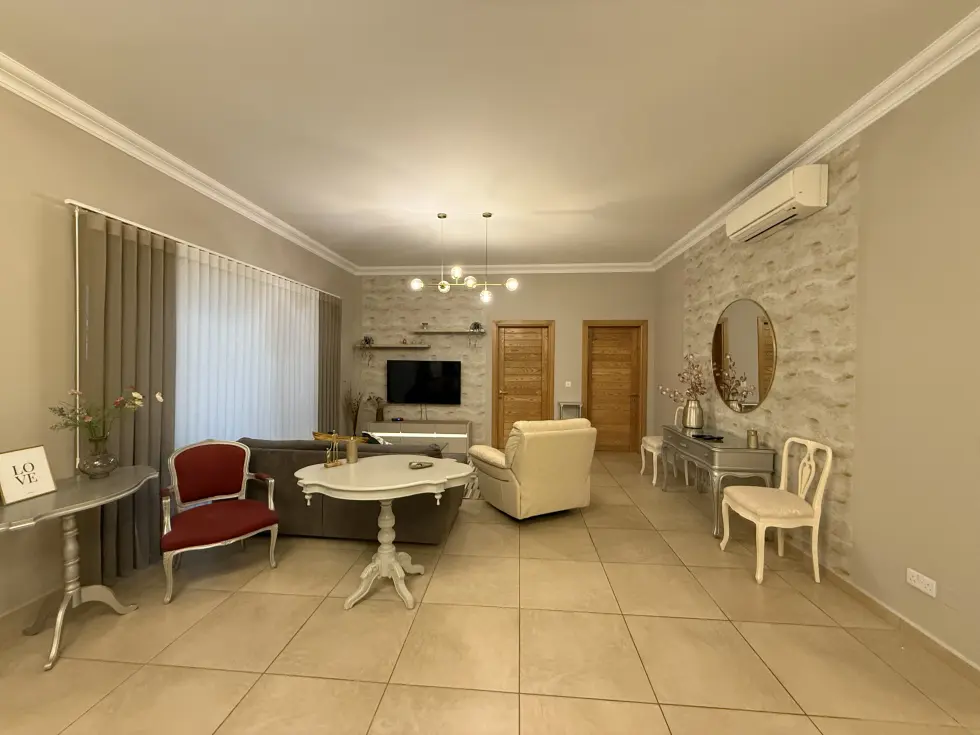 3 bed Apartment For Rent in Sliema, Sliema - thumb 2