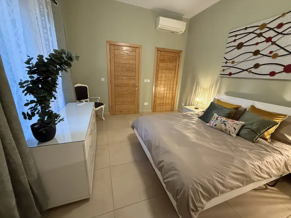 3 bed Apartment For Rent in Sliema, Sliema - thumb 6