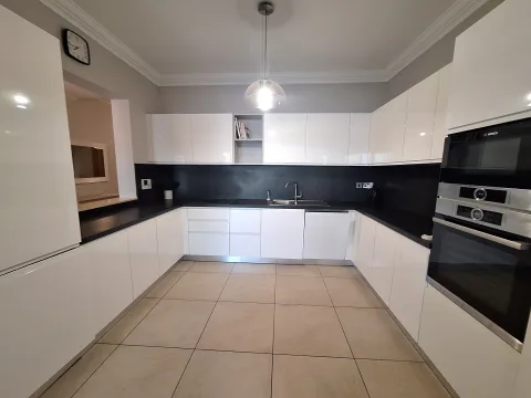 3 bed Apartment For Rent in Sliema, Sliema - thumb 8