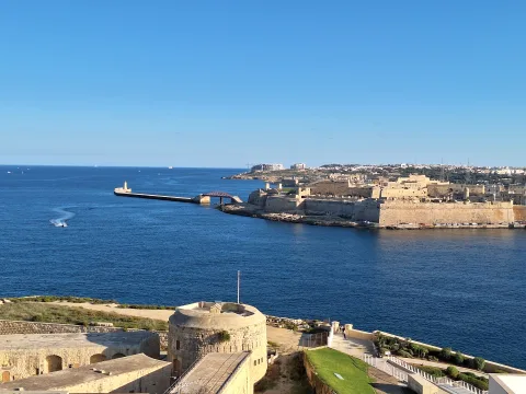 2 bed Apartment For Rent in Sliema, Sliema - thumb 1