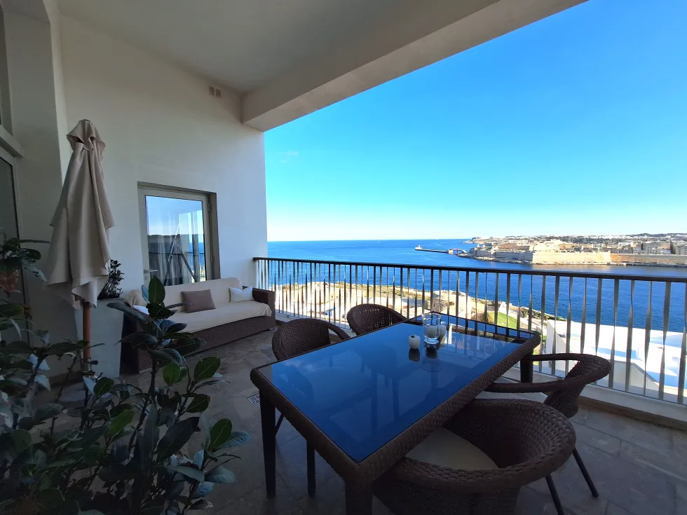 2 bed Apartment For Rent in Sliema, Sliema - thumb 4