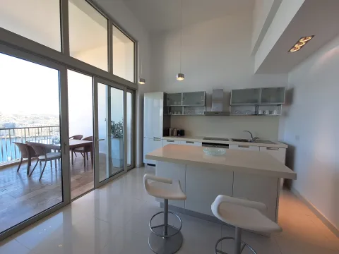 2 bed Apartment For Rent in Sliema, Sliema - thumb 6