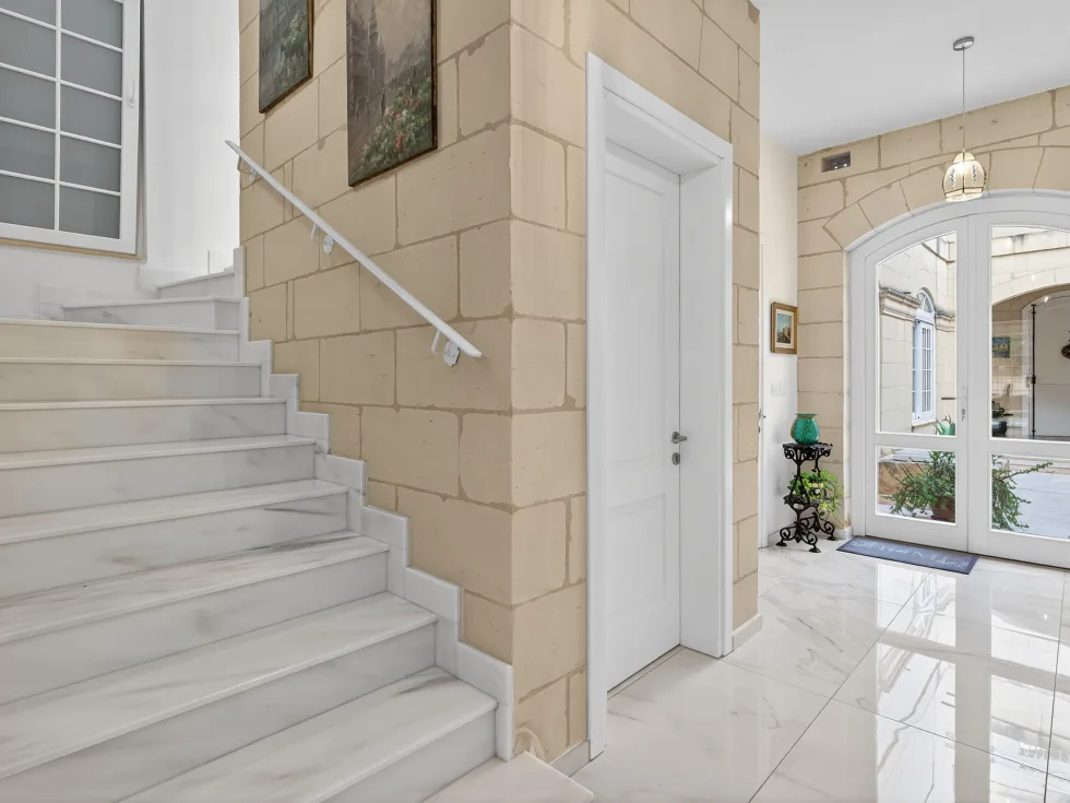 5 bed Town House For Sale in Naxxar, Naxxar - thumb 15