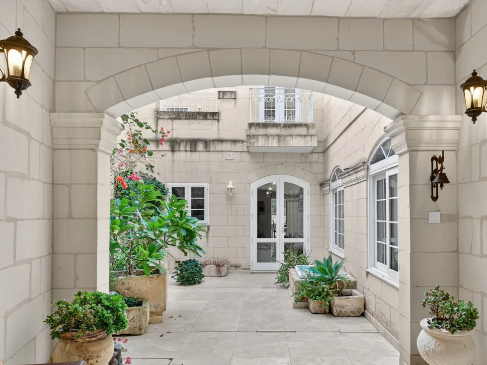 5 bed Town House For Sale in Naxxar, Naxxar - thumb 2