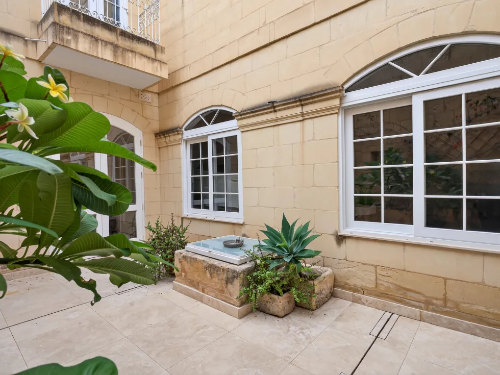5 bed Town House For Sale in Naxxar, Naxxar - thumb 21
