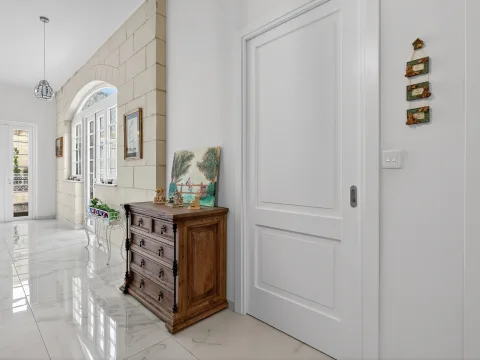 5 bed Town House For Sale in Naxxar, Naxxar - thumb 30
