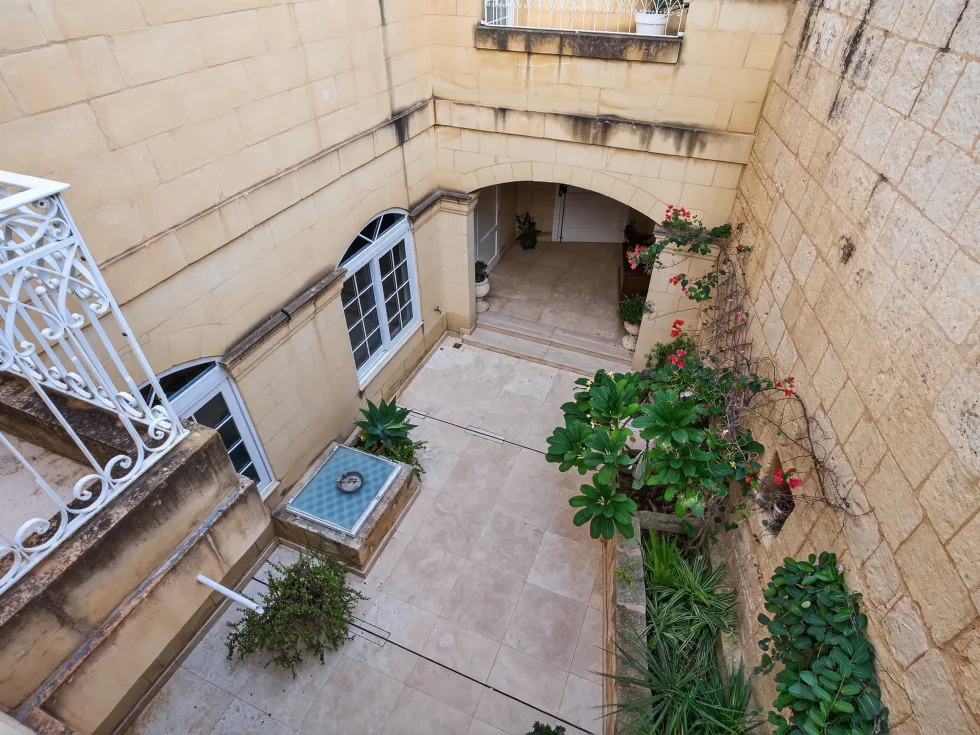5 bed Town House For Sale in Naxxar, Naxxar - thumb 31
