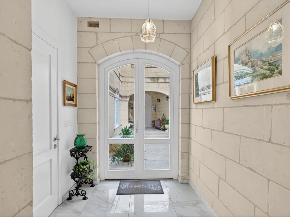 5 bed Town House For Sale in Naxxar, Naxxar - thumb 5